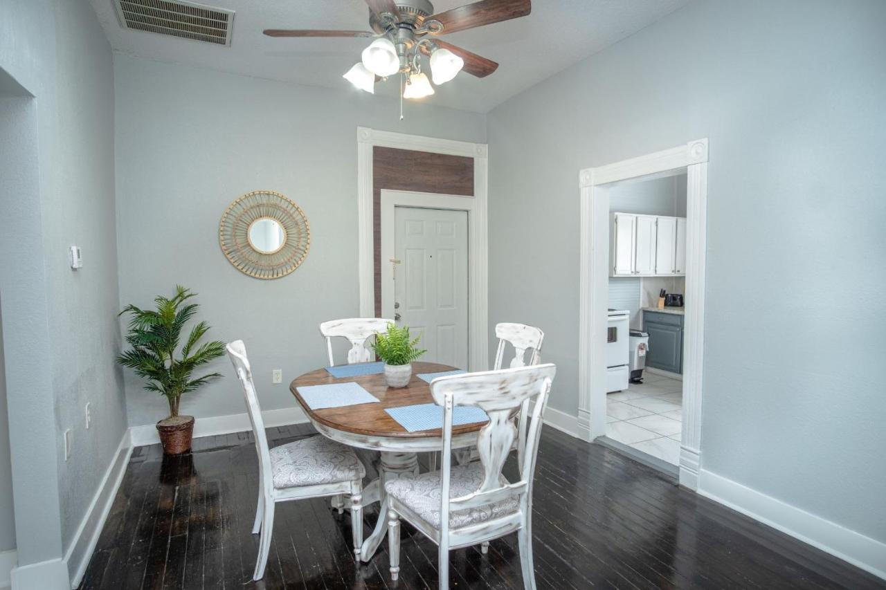 Appartamento Remodeled Historic 2Br 1Ba House Near Downtown San Antonio Esterno foto