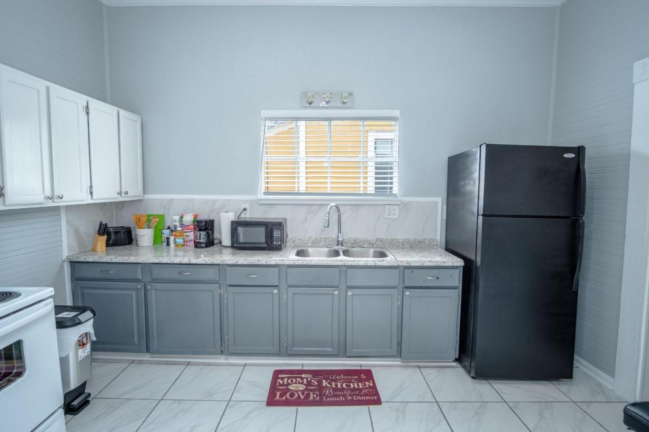 Appartamento Remodeled Historic 2Br 1Ba House Near Downtown San Antonio Esterno foto