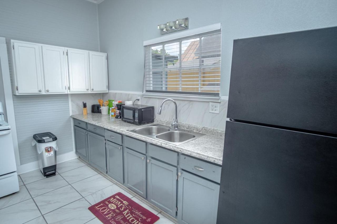Appartamento Remodeled Historic 2Br 1Ba House Near Downtown San Antonio Esterno foto