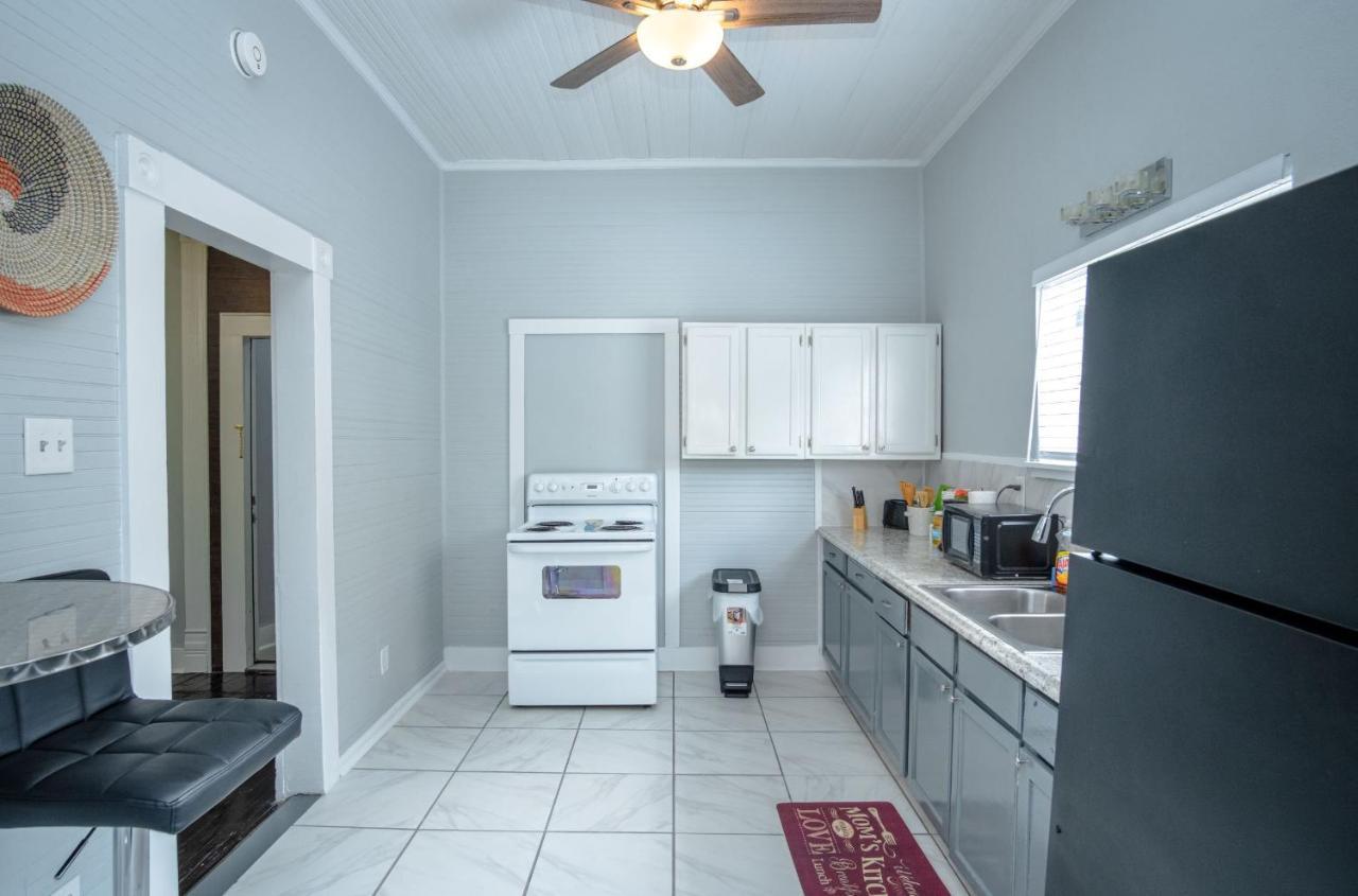 Appartamento Remodeled Historic 2Br 1Ba House Near Downtown San Antonio Esterno foto